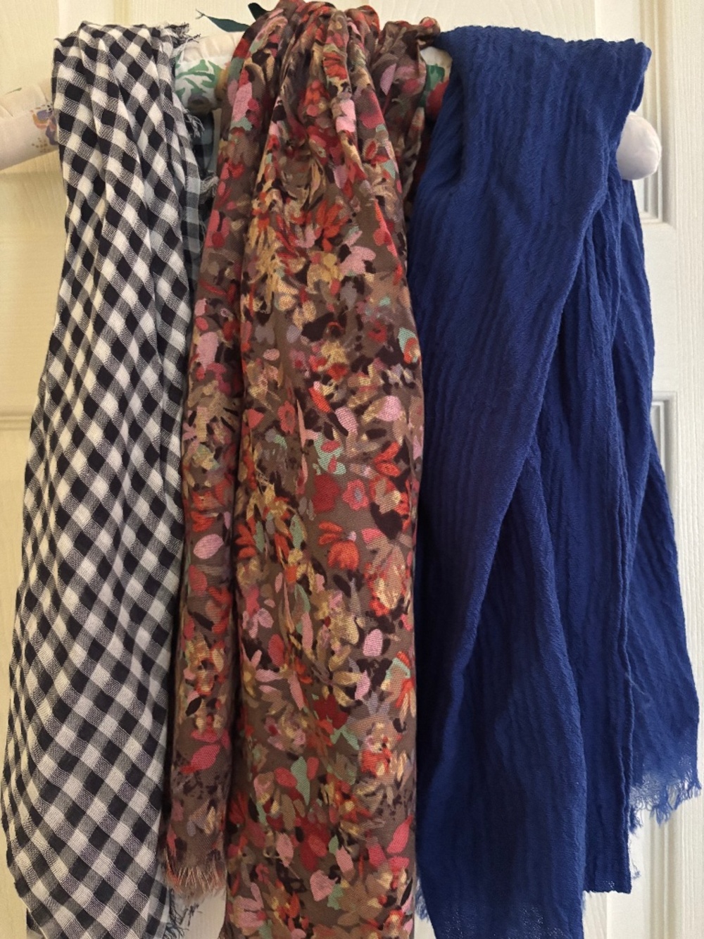 3 Scarfs